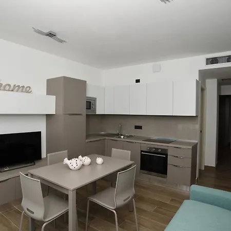 Apartment Ampio Bilocale Deluxe Con Piscina E Box - Poggio Fiorito Alassio