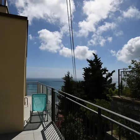 Ampio Bilocale Deluxe Con Piscina E Box - Poggio Fiorito Alassio